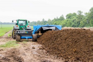 TM «A.TOM» представила сучасні перетрушувачі компосту на практичному семінарі «Компостування. Техніка та технології»