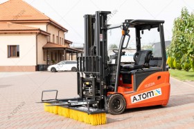 Mounted sweeper brush for forklift - А.ТОМ 2500 