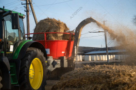 Grinder Hay, Straw, Bales - A.TOM 