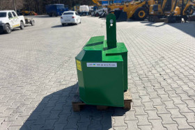 Противовес А.ТОМ 1500 на трехточечную навеску 