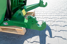 Front hitch A.TOM for John Deere 8 Series 