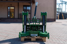Front hitch A.TOM for John Deere 8 Series 