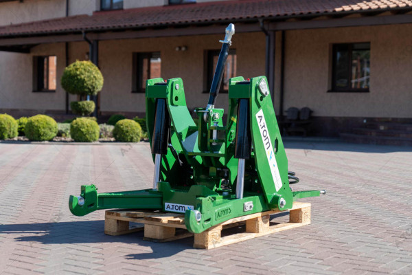 Передня трьохточкова навіска A.TOM на John Deere 8 серії