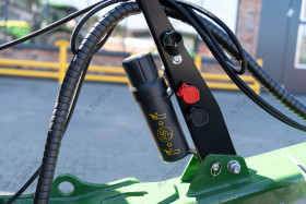 A.TOM Grader / tractor-mounted rear blade (or trailer-mounted blade) 