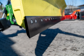 A.TOM Grader / tractor-mounted rear blade (or trailer-mounted blade) 