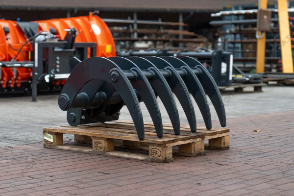 A.TOM 1000 Grading Rake 8–10 t